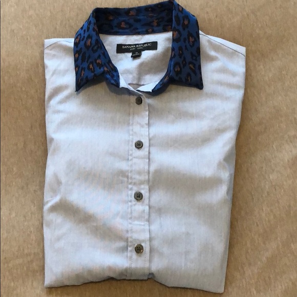 Banana Republic Tops - BananaRepublic Leopard Collar Shirt